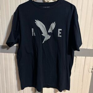 American Eagle Outfitters Men's Navy T-Shirt with Silver Graphic